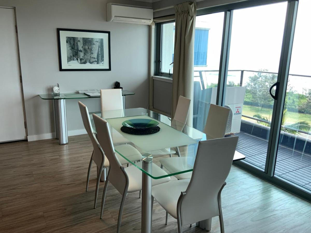 Beachfront Towers Maroochydore Exterior photo