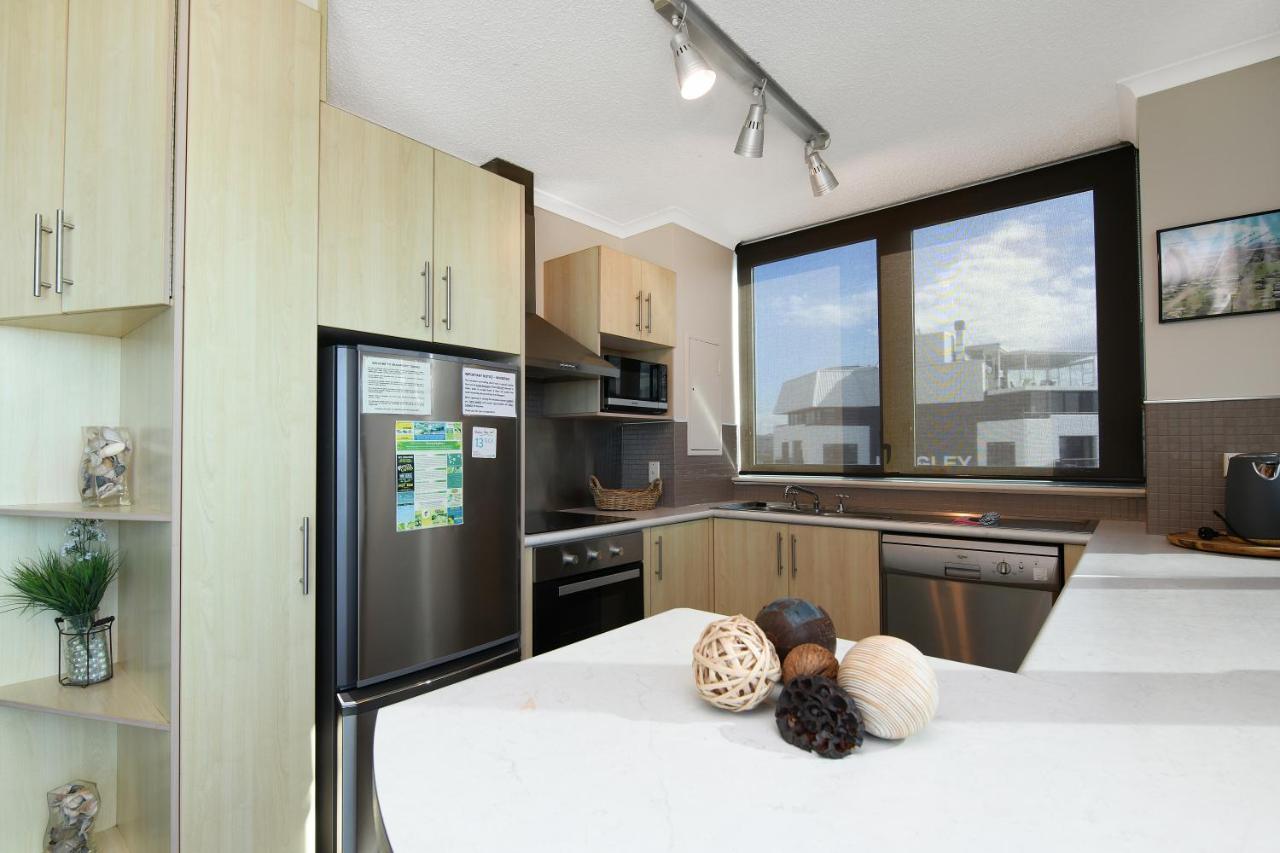 Beachfront Towers Maroochydore Exterior photo