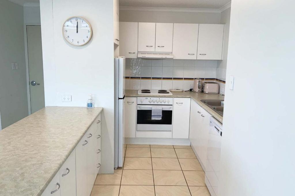 Beachfront Towers Maroochydore Exterior photo