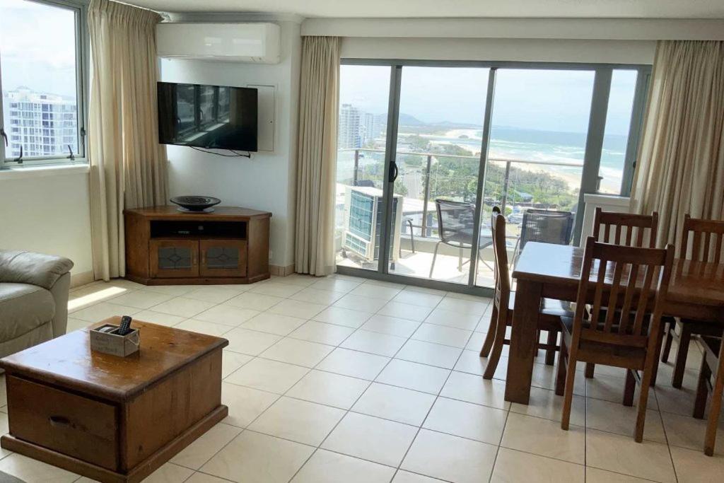 Beachfront Towers Maroochydore Exterior photo